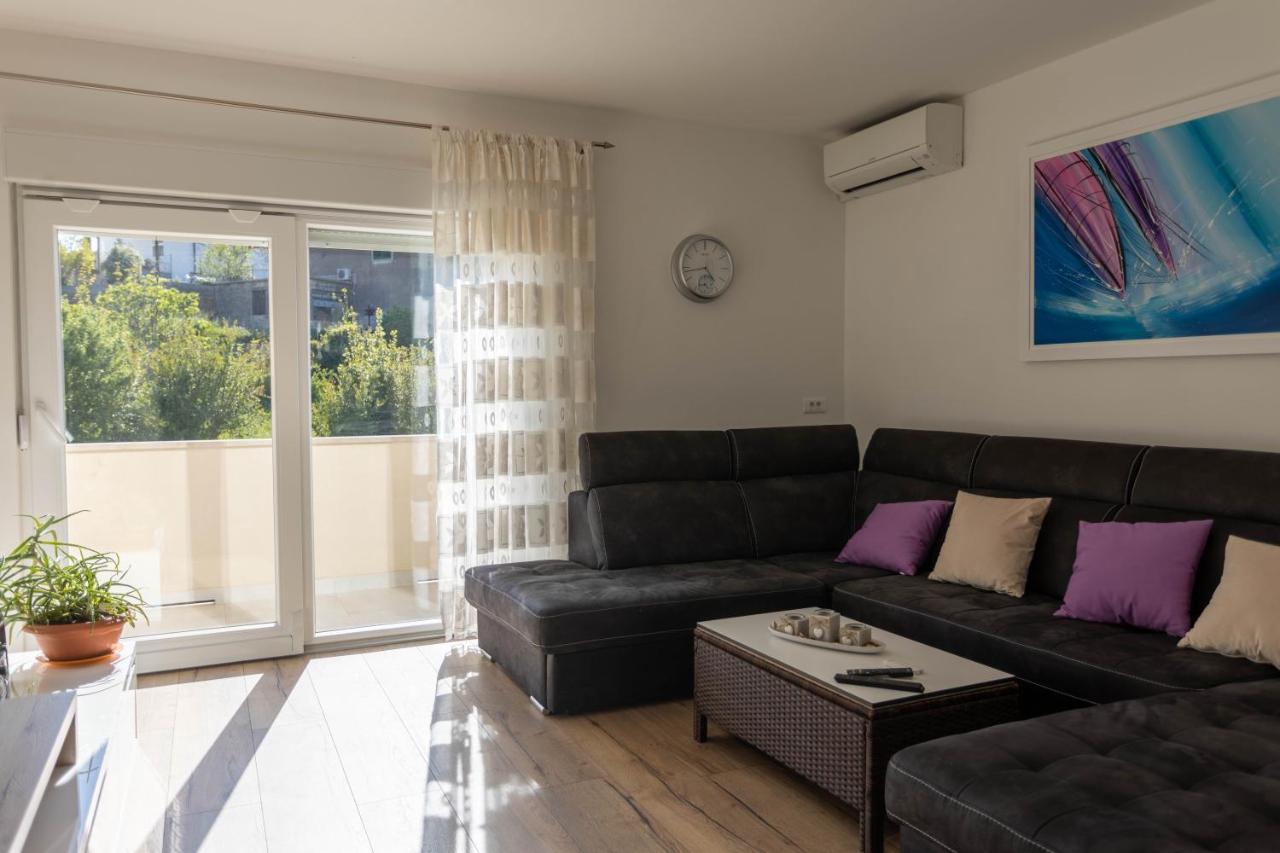 Apartman Marel Žrnovnica Exterior foto
